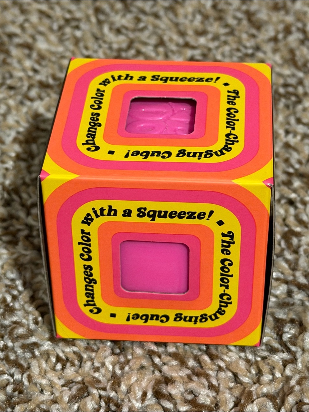 Needoh Color Change CUBE - pink - Picture 2 of 4